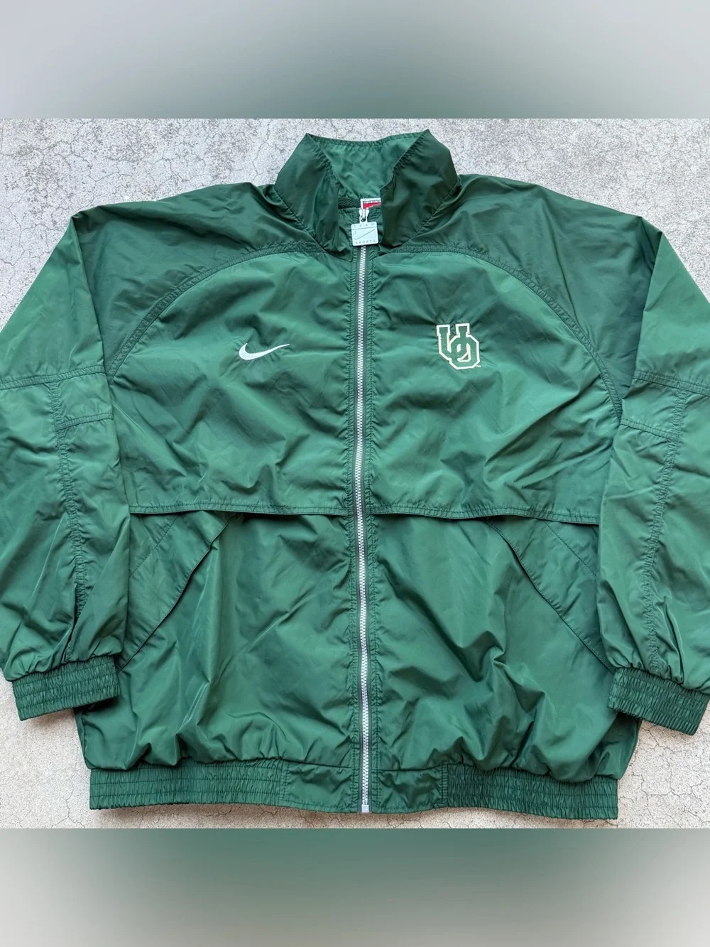 Vintage 90’s Nike University Of Oregon Embroidered Full Zip Windbreaker Jacket